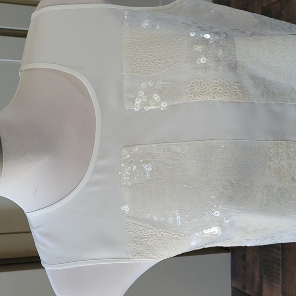 State Cream sequined dressy tank. Size medium. - Picture 2 of 12